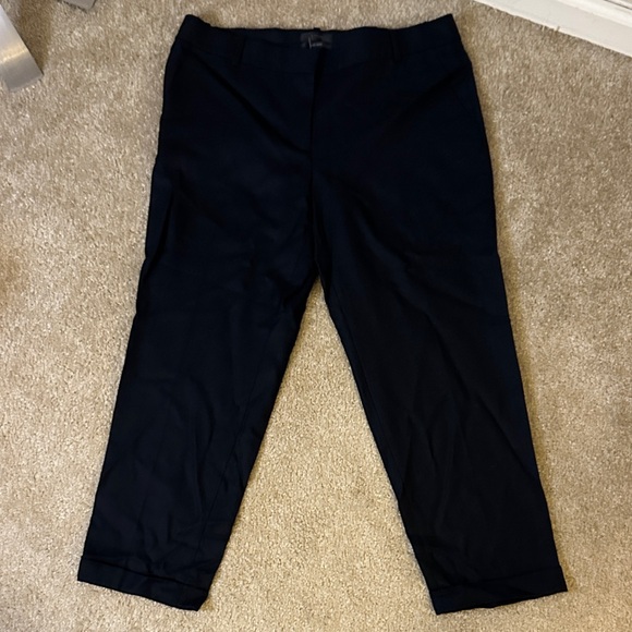 J. Crew Women's Navy Cafe Capri - Picture 1 of 2